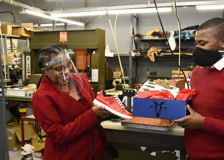 Small Business Development Minister Khumbudzo Ntshaveni visits the Goran Footwear Manufacturers in Johannesburg in support and promotion of small scale manufacturers in the clothing, textile and leather sector. Picture by GCIS