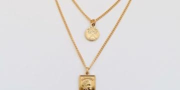 Jewellery made by a varsity student who sells it on Instagram. Picture by Mukurukuru Media.