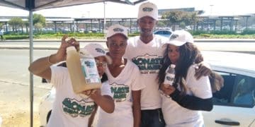 Thabang Tseko and Benny Mooka showing off their ginger beer