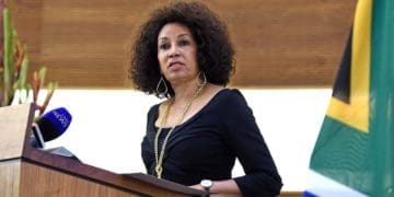 Tourism minister Lindiwe Sisulu