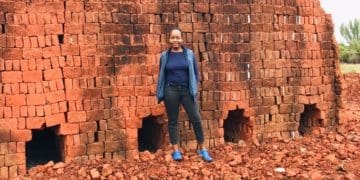 Pfunzo Tshilate who makes red bricks