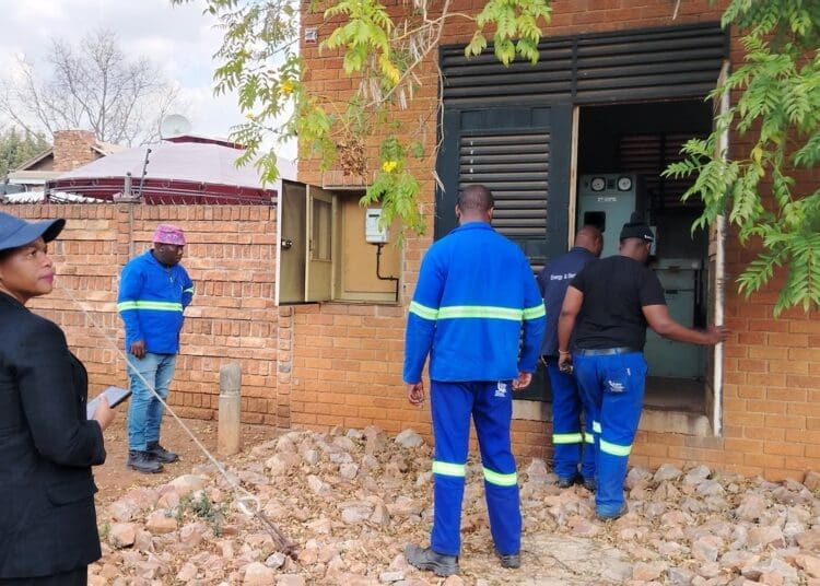 City of Tshwane officials carrying out an operation as part of the Tshwane ya Tima campaign.