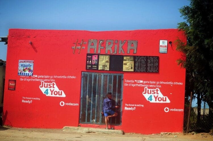 Global information services company Experian is using artificial intelligence (AI) to help scores of South Africans who have lived and worked outside the formal banking system into the network. Photo. Lucas Ledwaba\Mukurukuru Media