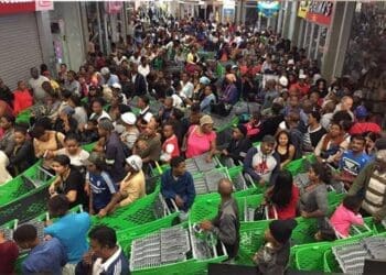 financial experts warn that poor planning could turn the festive boom into January losses. Photo. Twitter