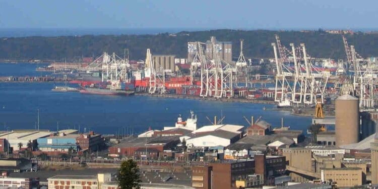 Exporters are trying to redirect fruit shipments through India, Oman, and Sri Lanka as tensions in Middle East continue