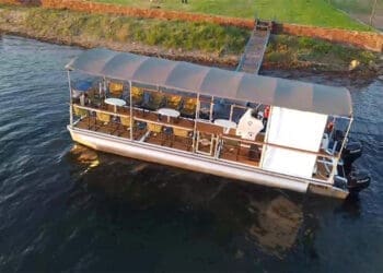 Small businesses and communities operating along South Africa’s state dams, including Nandoni Dam, may be affected by new proposed water regulations.
Photo: Royal Hills