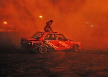 Car spinning has evolved into a nationally recognised motorsport that attracts fans, content creators, and visitors from across provinces. Photo. Lucas Ledwaba