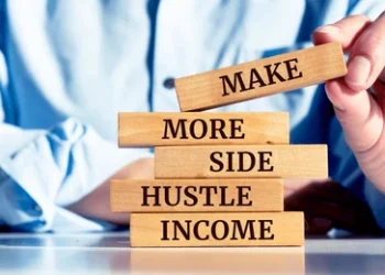 Turning a side hustle into a formal business can help grow your income. Photo. Shutterstock